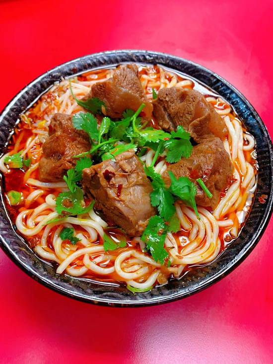 11. Beef Noodles 牛肉麵